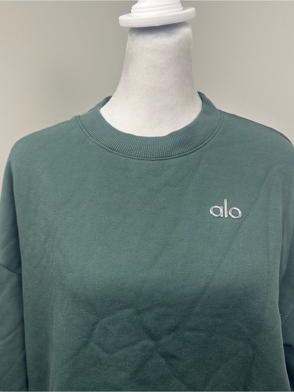 ALO Yoga Accolade Clover Green Crewneck Sweatshirt M - Picture 2 of 4